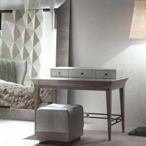 Puf para tocador Alchemy detalles abotonados en piel lagarto plateado