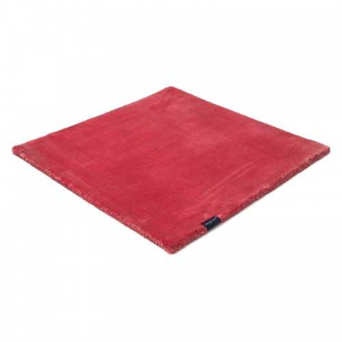 Alfombra Studio NYC PolySilk vivid coral 200x200 The Loft - 1